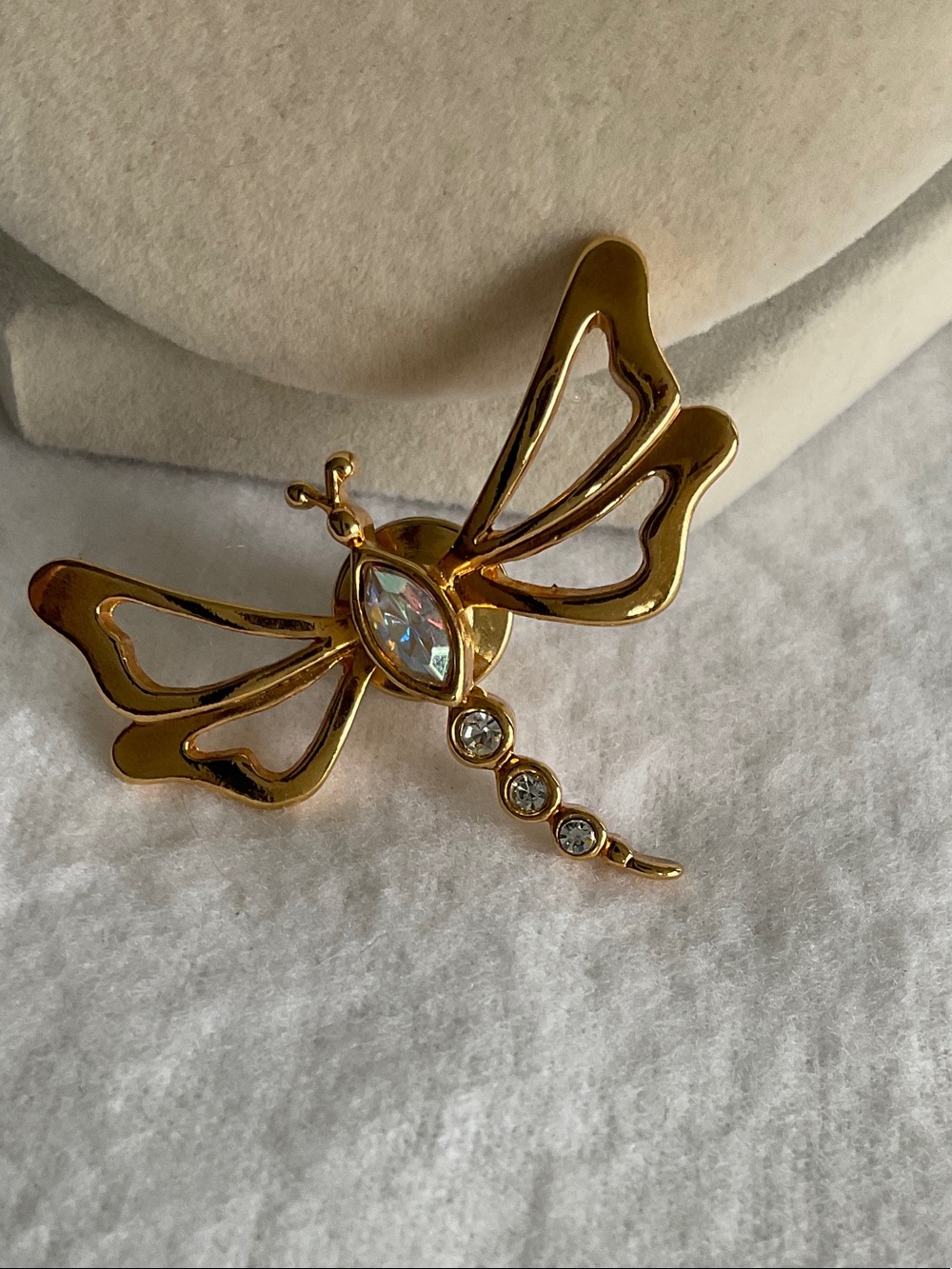 Avon Gold Dragonfly Pin Brooch